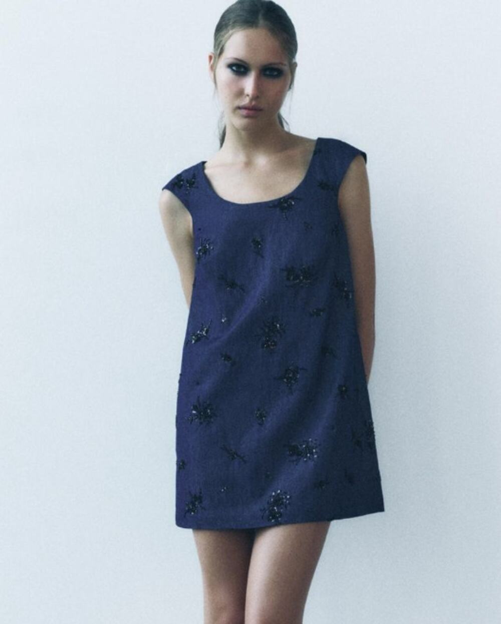 Zara Dark Wash Blue Denim Mini Dress Black Floral Sequins & Beading Size Large
